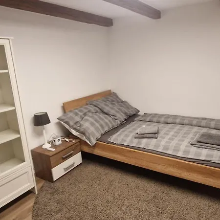 Charmantes Und Neu Renoviertes In Der Naehe Des Flughafens * Schwechat